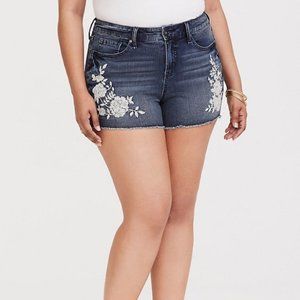 Torrid floral denim shorts NWT